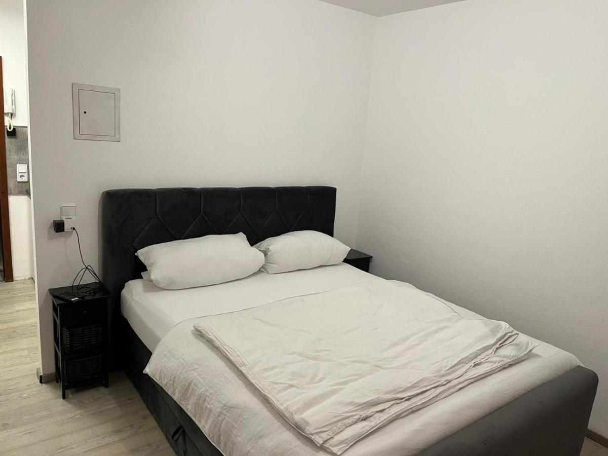 Apartment Suiteable-living Moderne, Zentrale Einraumwohnung *