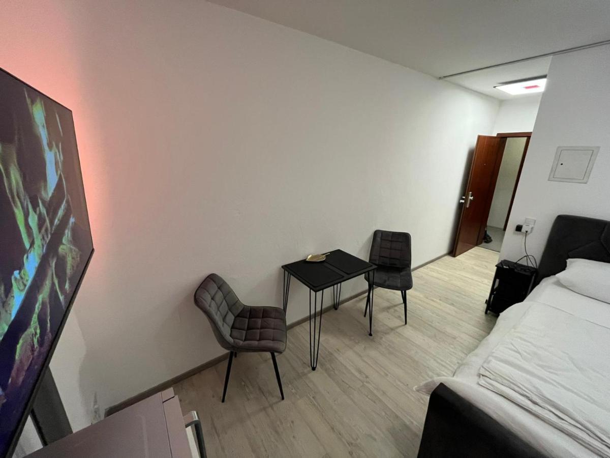 Apartment Suiteable-living Moderne, Zentrale Einraumwohnung *